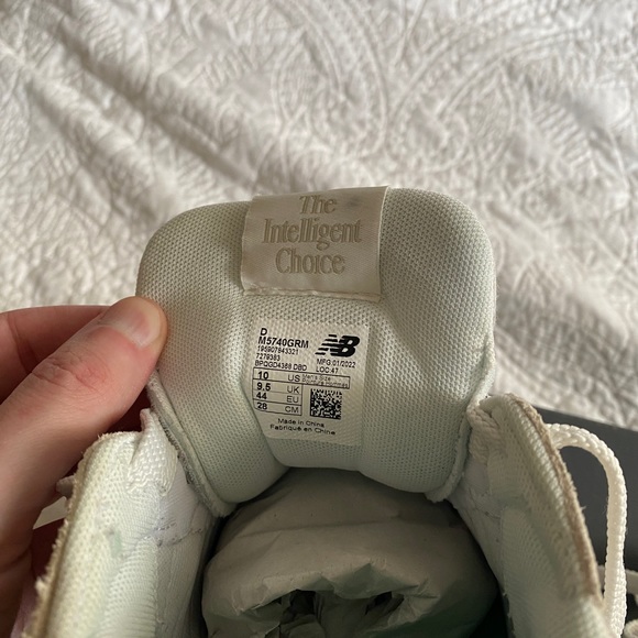 New Balance M5740GRM Men’s Sneakers - Picture 3 of 8